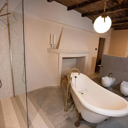 农家乐 Relais Chiarene *