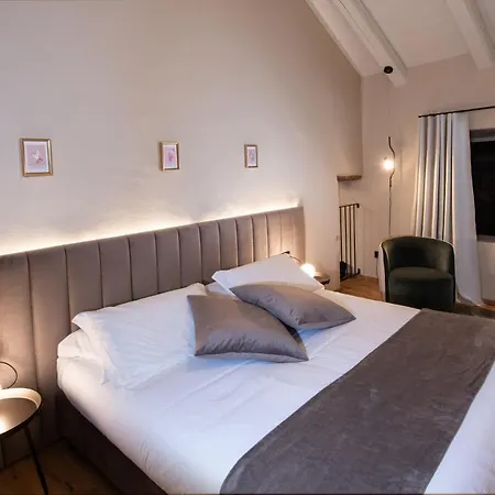 Relais Chiarene * 노벨로