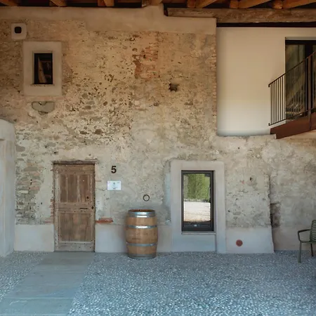 农家乐 Relais Chiarene 诺韦洛