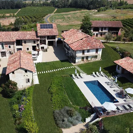 Relais Chiarene * 노벨로